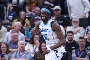 Skip：不驚訝湖人取消交易 我當(dāng)時(shí)還問為何黃蜂放棄這么個(gè)大個(gè)子