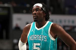 突發(fā)??由于黃蜂未滿足交易條件 馬威&克內克特的交易取消