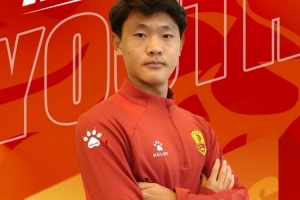 官方：青島紅獅續(xù)約周建燚、劉小琦、盛沐澤、張一軒、郝昱丞