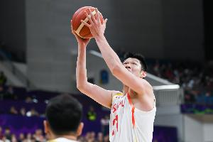 媒體人：中國男籃體型優(yōu)勢足夠明顯 日本辦法不多只能博三分