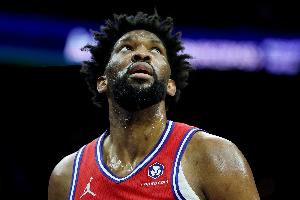 沒(méi)啥影響力！恩比德9中3僅拿15分3板4助 正負(fù)值-20