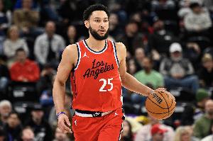 難阻失利！本-西蒙斯3中3拿到6分5板4助1斷1帽