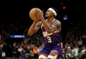 今天打得還可以！比爾20中9拿到24分5板11助2斷1帽