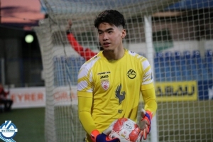 奧地利乙級(jí)聯(lián)賽，效力于霍恩隊(duì)的三鎮(zhèn)青訓(xùn)門(mén)將劉邵子洋首發(fā)出場(chǎng)