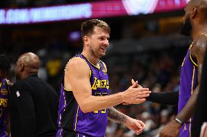 上半場17分！Skip：東契奇的存在讓40歲的詹姆斯變成了聯(lián)盟前五