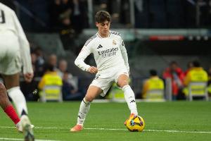 記者：法蘭克福將居勒爾列入夏窗引援名單，右邊鋒首選堂安律