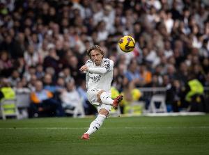 莫德里奇42次參加馬德里德比，并列歷史第二&僅次43次的拉莫斯