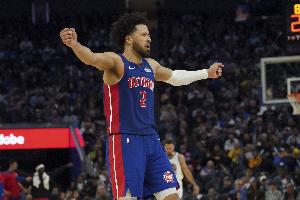 康寧漢姆30+10助+20次罰球命中 上個做到的是昨天的特雷-楊