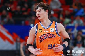 拼盡全力！王哲林38分鐘17中10砍25分15板 末節(jié)11分助隊大逆轉(zhuǎn)