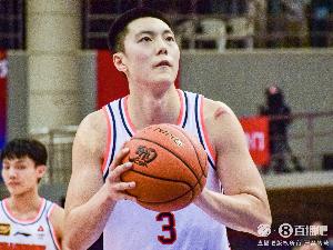 可圈可點！胡明軒半場三分3中2拿到9分3板6助 正負(fù)值+12最高