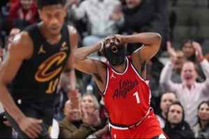 西部群魔亂舞，快船悄悄沖刺