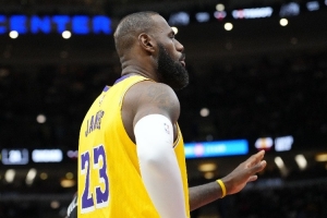 NBA彩經(jīng)：卡位戰(zhàn)湖人擒灰熊 雷霆輕取步行者 綠軍大勝馬刺