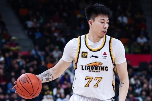 楊鳴：努力把士氣調(diào)整到最佳 張鎮(zhèn)麟將繼續(xù)缺席今晚的比賽