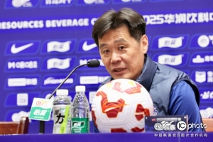 李霄鵬：希望明天的比賽過程、結(jié)果都能讓球迷和我們自己滿意