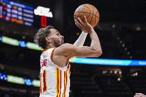 撐起球隊(duì)進(jìn)攻！特雷-楊首節(jié)出戰(zhàn)8分鐘 6中4&三分4中2拿到13分