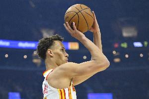 丹尼爾斯貢獻(xiàn)準(zhǔn)三雙！特雷-楊：他就是本賽季的最快進(jìn)步球員