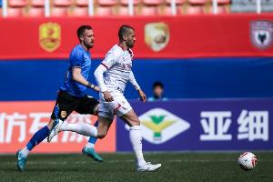 連媒談鯤城：球隊(duì)訓(xùn)練比賽改由趙發(fā)慶帶領(lǐng)，急需激活外援前鋒
