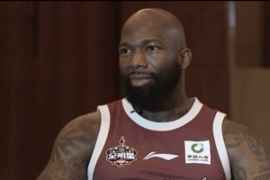 瓊斯：我有一個(gè)NBA總冠軍 想在CBA奪得總冠軍 這是我最后的目標(biāo)