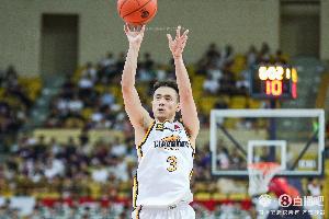 疆遼季后賽7次交手新疆4勝3負(fù)占優(yōu) 但遼寧近3次系列賽均橫掃取勝