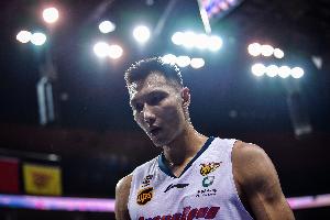 2023年的今天：易建聯(lián)CBA最后一舞 4中1貢獻(xiàn)3分7板