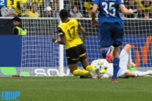 德足協(xié)裁判公司發(fā)言人：楚克烏梅卡沒有犯規(guī)，鮑曼碰到了他的右腳