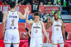 馬?。哼|寧隊訓(xùn)練嗎？青年隊訓(xùn)練都不如 我上場也不至于這數(shù)據(jù)