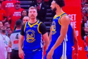 像極了市長??斯潘塞噴完申京之后完全不回頭看爆炸