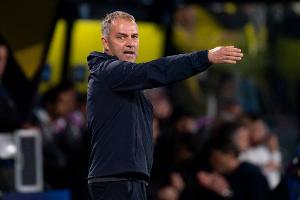 防止傷病復(fù)發(fā)！世體：弗里克不會讓巴爾德和萊萬冒險提前復(fù)出