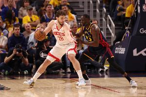 Skip：申京今晚懲罰了追夢 DPOY？面對申京追夢太小了