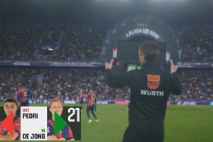 爭(zhēng)3分！巴薩半場(chǎng)換人：佩德里、法蒂被換下，德容、拉菲尼亞出戰(zhàn)