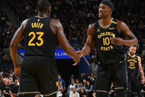 ??徐靜雨：湖人是怎么輸?shù)氖纵?？森林狼被勇士簡直是全方位吊? >
                                        </div>
                                    </div>
                                    <div   id=