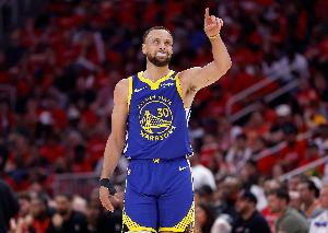 楊鳴：從球隊重要性來講 勇士沒有庫里就像遼寧沒趙繼偉??