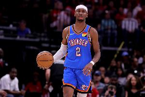 徐靜雨：SGA簡直浪得虛名之輩 NBA已淪落到靠一個軟蛋來撐門面？