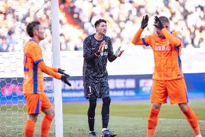 魯媒談泰山足協(xié)杯陣容：于金永擔(dān)任首發(fā)門將的可能更大 瓦科輪休