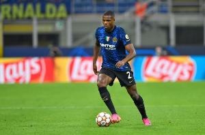 斯內(nèi)德：一年前鄧弗里斯曾想要離開國米，但如今他是球迷們的偶像