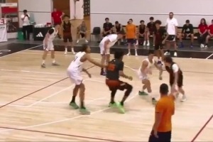 四場(chǎng)合砍38分！林葳歐洲訓(xùn)練營(yíng)集錦 進(jìn)攻手段豐富