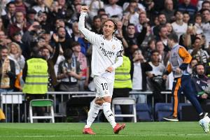 記者：米蘭接近完成免簽?zāi)吕锲娼灰?，將簽?+1形式合同