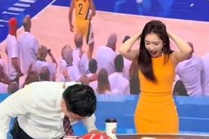 哈利伯頓絕殺后 美娜與柯凡、王仕鵬在演播室抱頭、連連尖叫