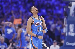 戴格諾特：維金斯是我們賽季成功的關(guān)鍵一部分 今晚他很出色