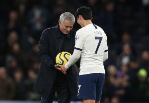 鏡報(bào)：穆里尼奧與孫興慜有過溝通，有意與他在費(fèi)內(nèi)巴切重聚