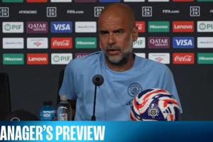 記者：8年來第一次沒奪冠，瓜帥回應(yīng)：不對(duì)，我們贏了社區(qū)盾杯