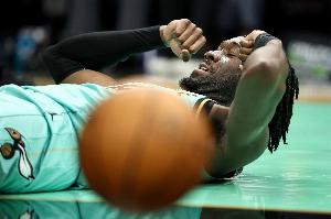 Skip：馬威現(xiàn)在怎么過體檢？還是說湖人曾有人不愿意賣克內(nèi)克特？