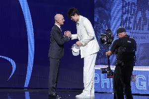 前兩年完全保障！??楊瀚森合同：2+1+1 兩個1是球隊選項