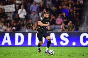 大吉魯重返歐洲？法媒：里爾有意簽下38歲吉魯