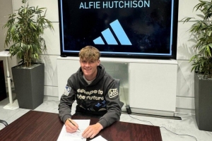 羅馬諾：紐卡完成引進16歲右邊鋒哈奇森的交易，協(xié)議已生效