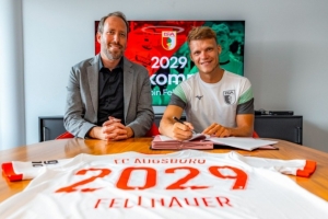 官方：奧格斯堡簽下埃弗斯堡27歲中場費(fèi)爾豪爾，雙方簽四年合同
