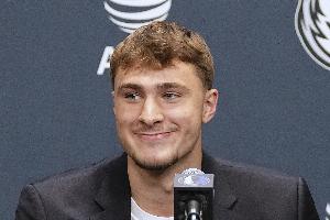 皮爾斯：我拿弗拉格和基里連科比較 不確定他是否能成超巨