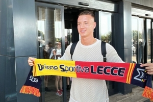 迪馬濟(jì)奧：米蘭17歲前鋒卡馬達(dá)抵達(dá)萊切，明天接受體檢并簽約