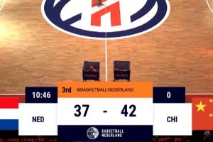 熱身賽-中國男籃半場(chǎng)42-37荷蘭男籃