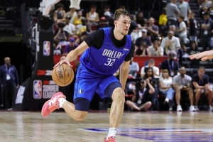 阿里納斯：有人說弗拉格的上限就是加內(nèi)特 可后者又不是狀元